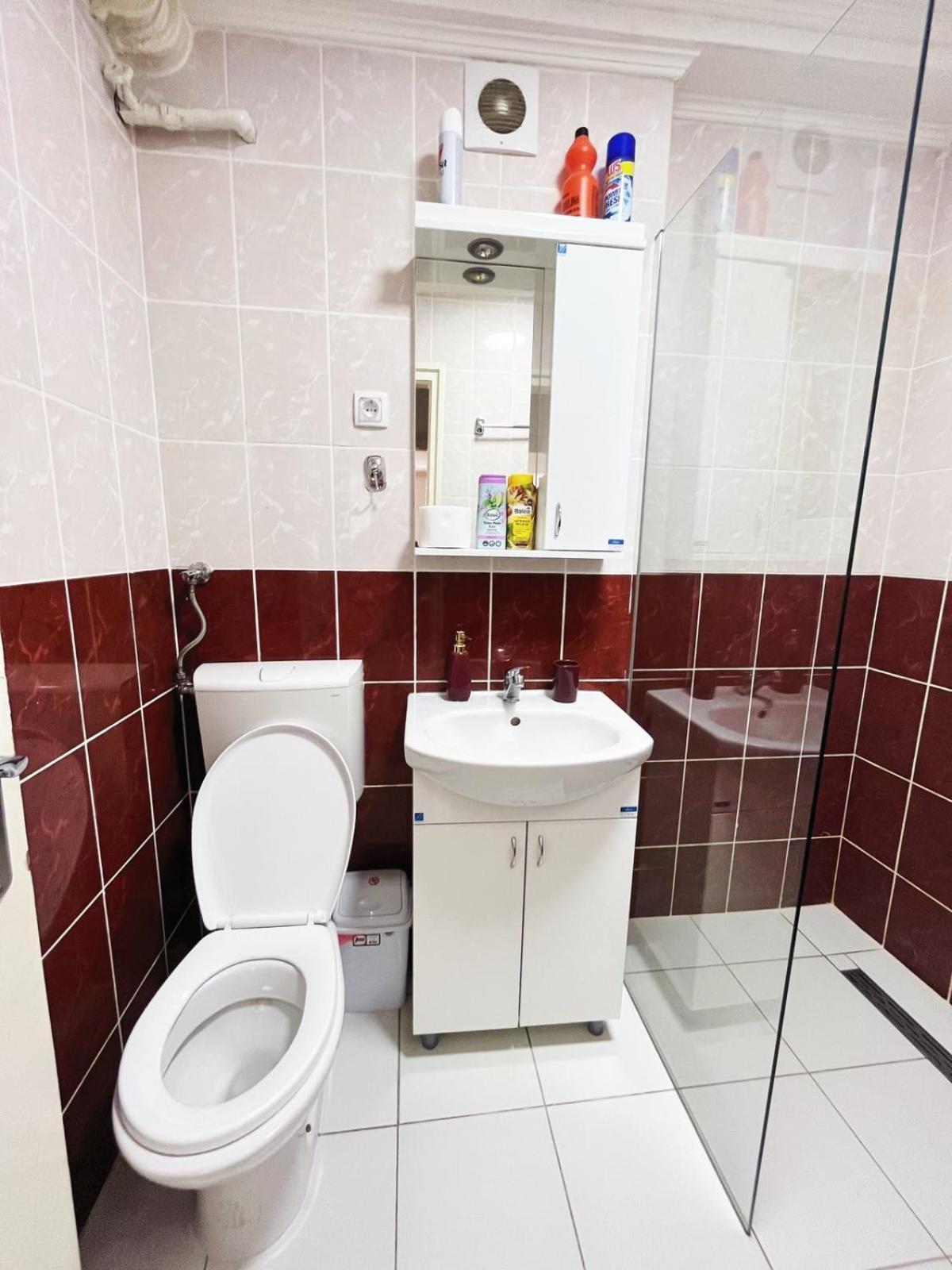 Apartman Jovana スレムスカ・ミトロヴィツァ エクステリア 写真