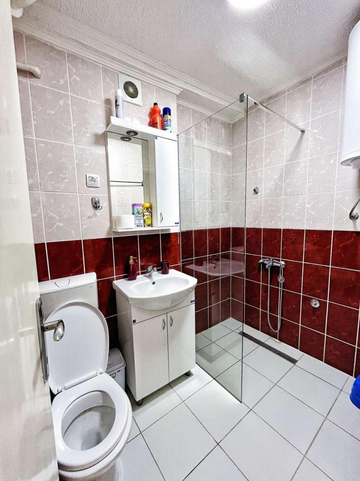 Apartman Jovana スレムスカ・ミトロヴィツァ エクステリア 写真